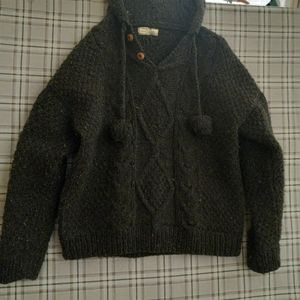 100% Handmade Wool Hooded Sweater W/Pom Pom Strings